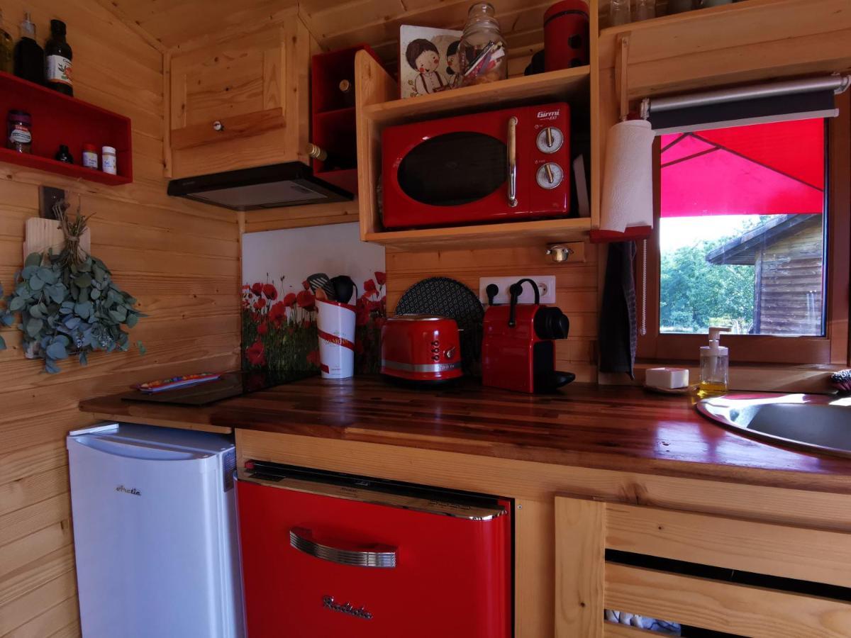 La Roulotte Du Cagire - 4 Pers - Pyrenees Pensionat Villeneuve-de-Rivière Eksteriør billede